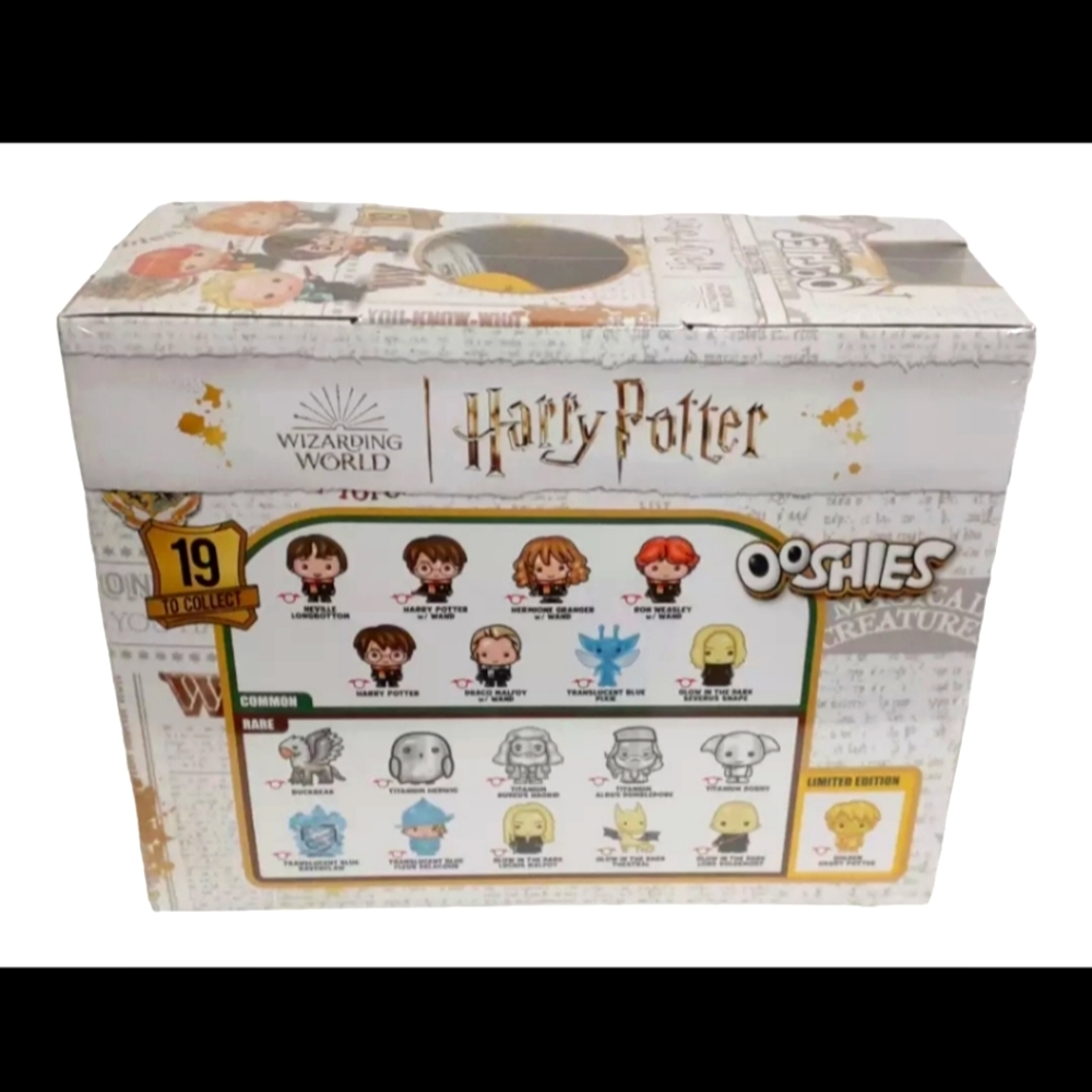 Harry Potter Wizarding World Collectible Ooshies, Display Box with 27 capsules